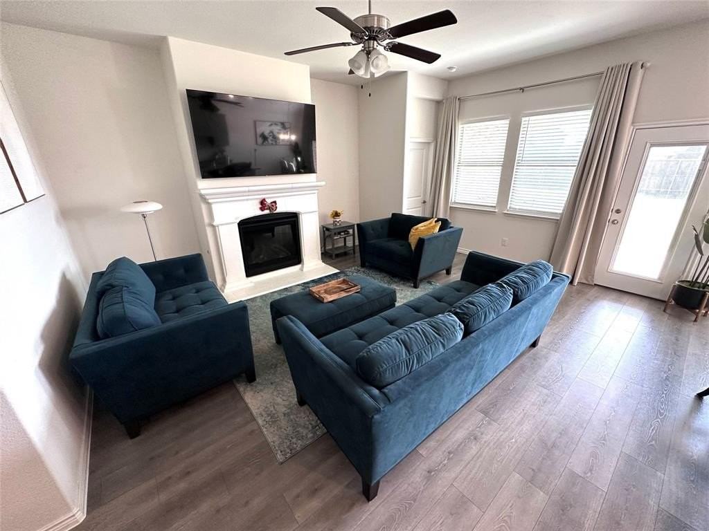 1016 Sublime Dr - Photo 5 of 15