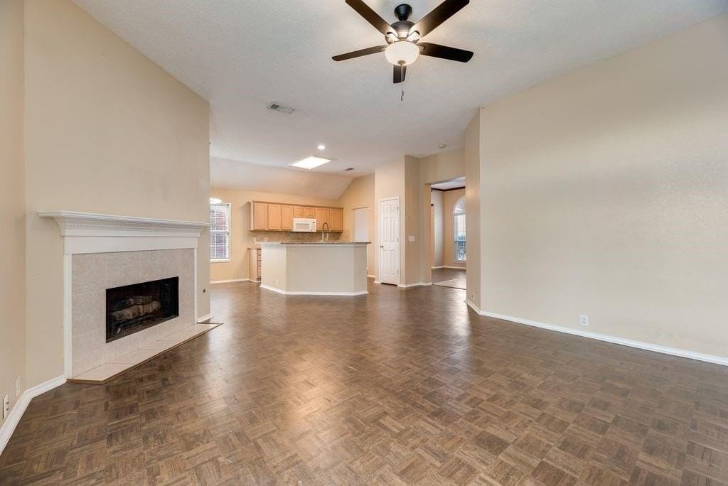 10603 Ambergate Ln - Photo 4 of 23