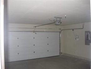 12221 Big Rock Dr - Photo 4 of 9