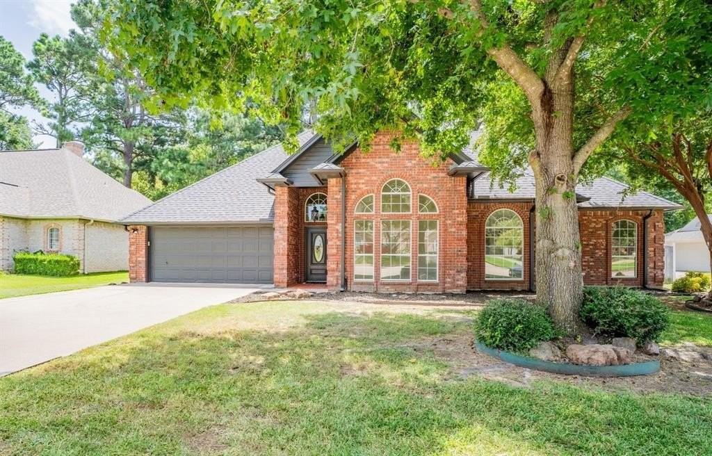 302 Kelli Cir - Photo 2 of 27