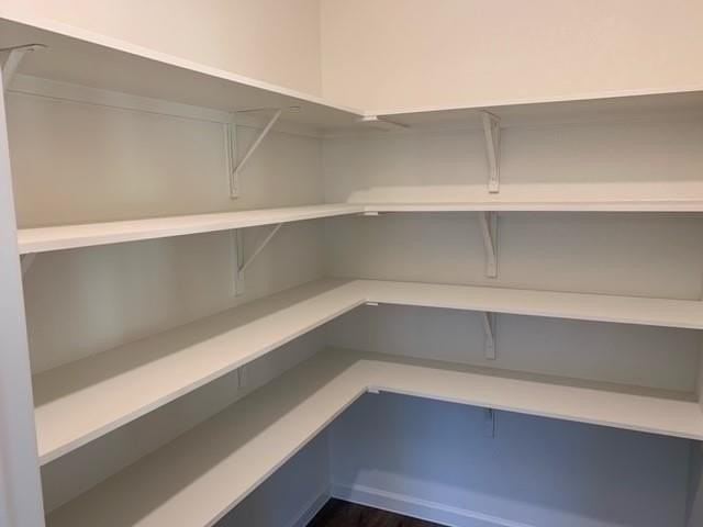 604 Indian Crk - Photo 5 of 12