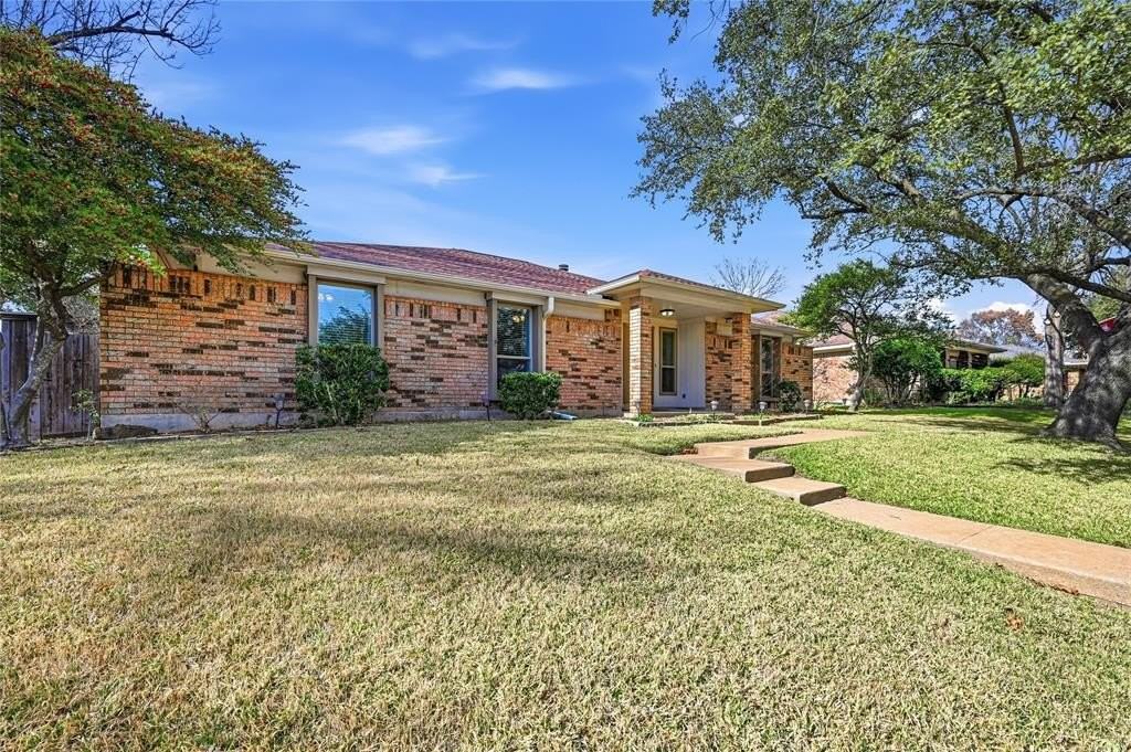 7309 Vineyard Dr - Photo 5 of 27