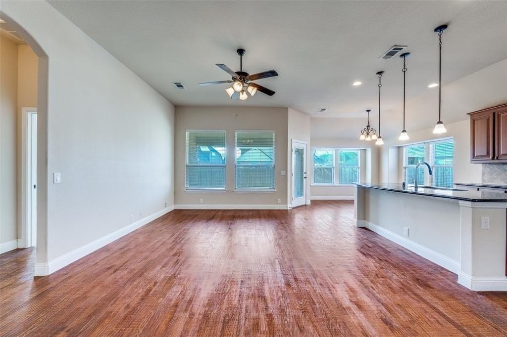 4910 Camp Verde Cir - Photo 2 of 12