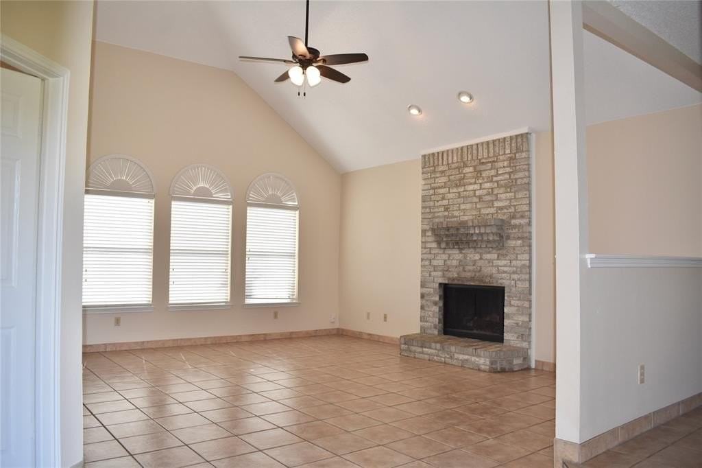 803 Switzer Ln - Photo 2 of 32