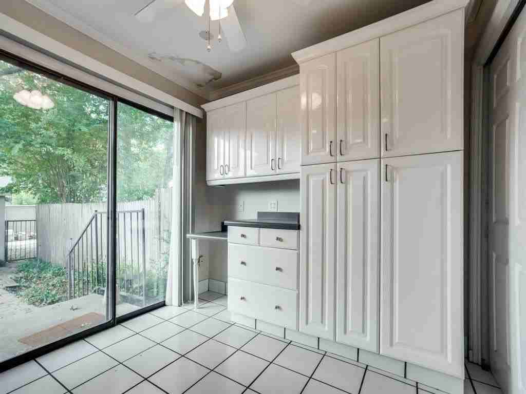 3129 Mockingbird Ln - Photo 4 of 8