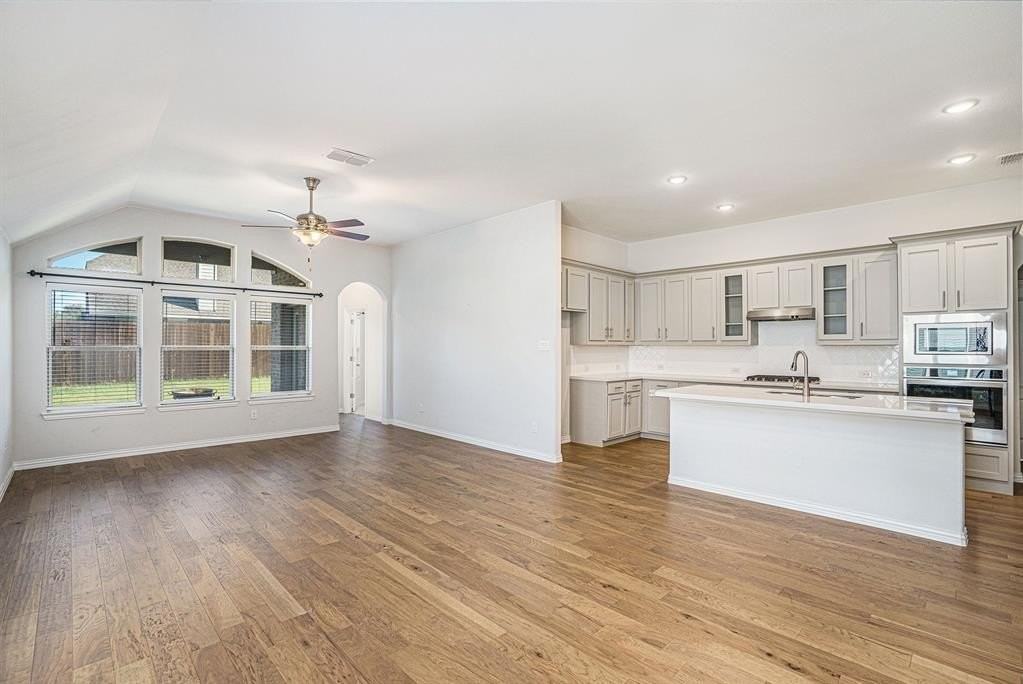 2805 Chestnut Ln - Photo 5 of 24