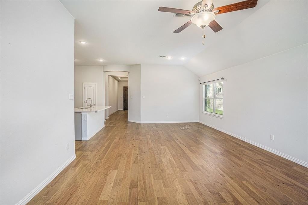 2805 Chestnut Ln - Photo 7 of 24