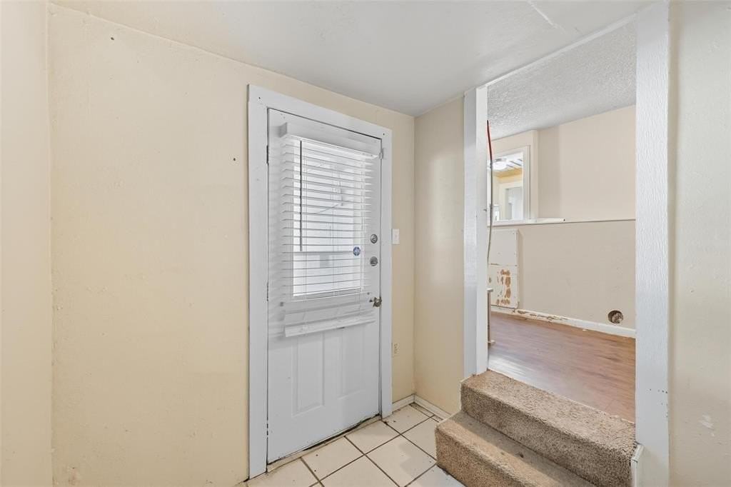 1025 E Chaffin St - Photo 6 of 18