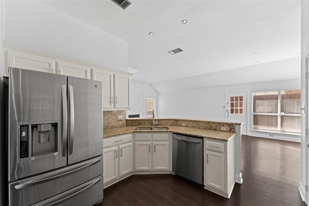 919 Kim Ln - Photo 5 of 21