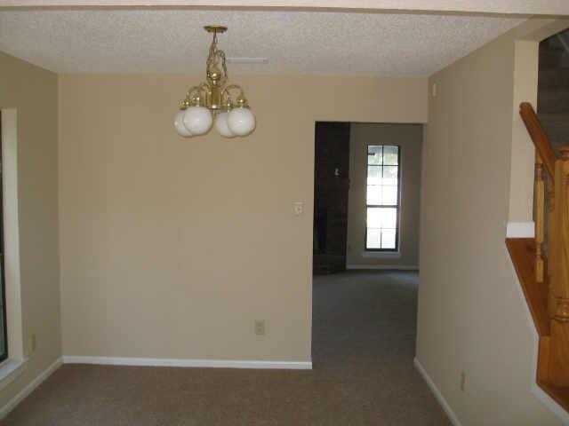 4218 Martha Ln - Photo 4 of 8