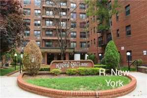 featured image of 1199 E 53rd St #7B