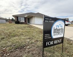 featured image of 417 Nw Woodbury Dr #1