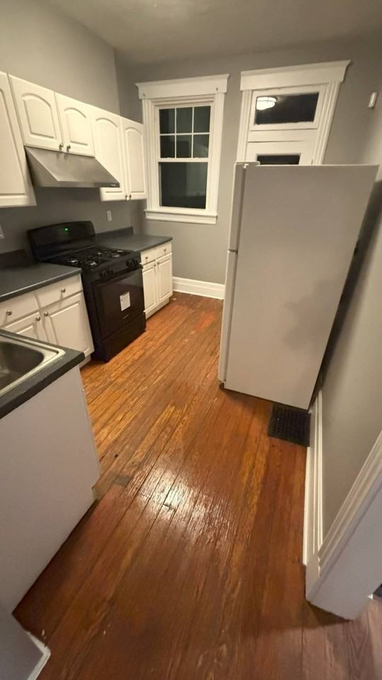 506 E 21st St - Photo 6 of 7