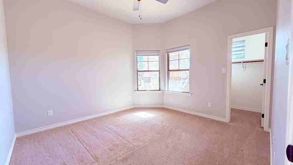 Twin Oaks Cir - Photo 7 of 17