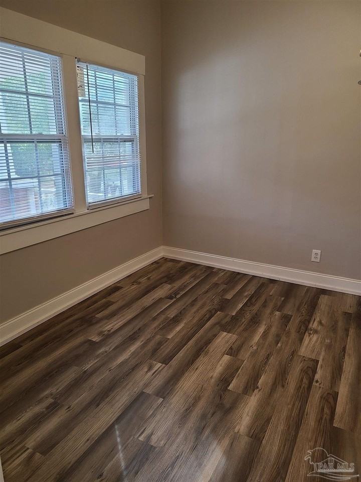 312 E Moreno St - Photo 4 of 15