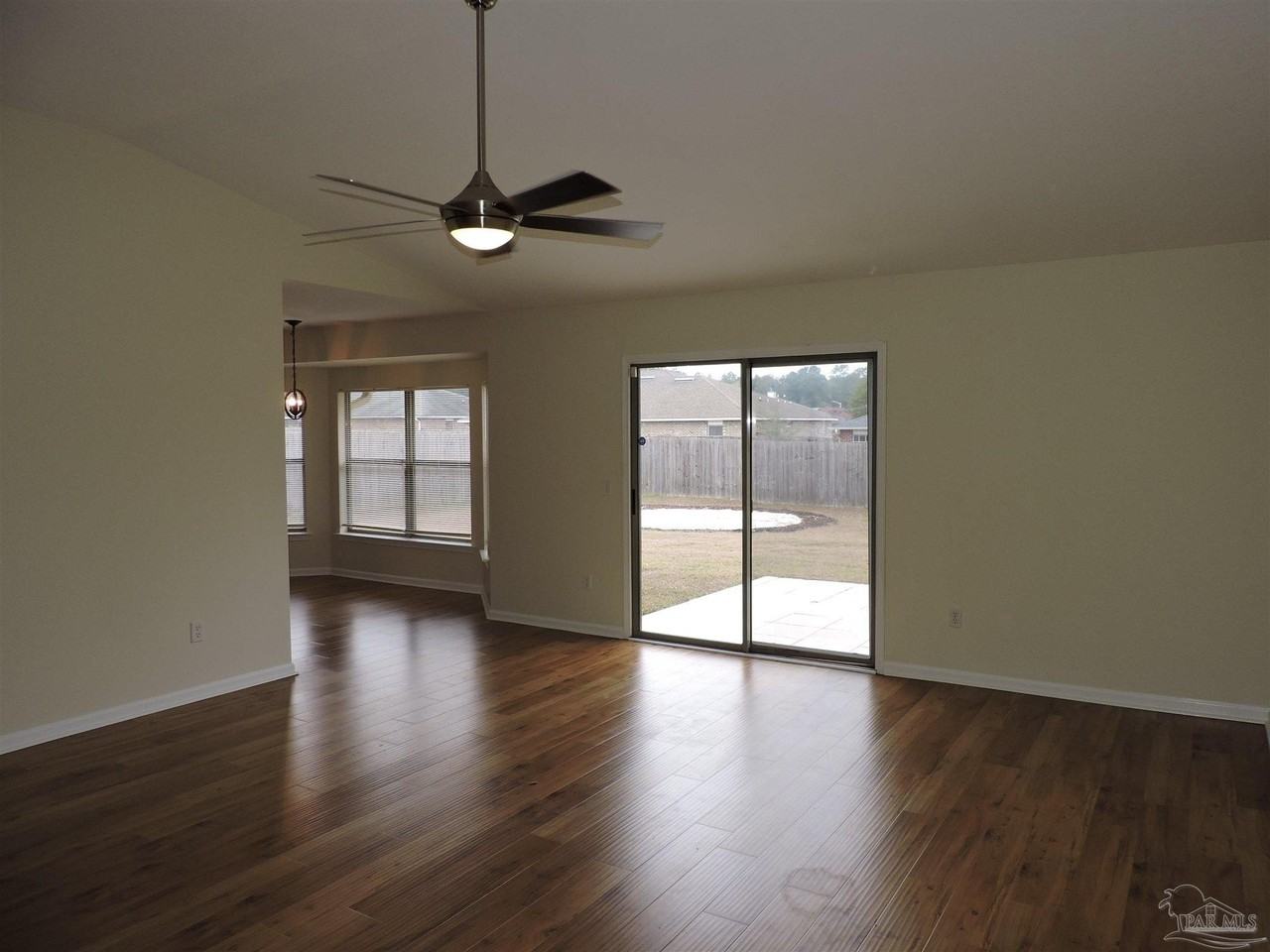 7070 Marissa Point Ln - Photo 3 of 21