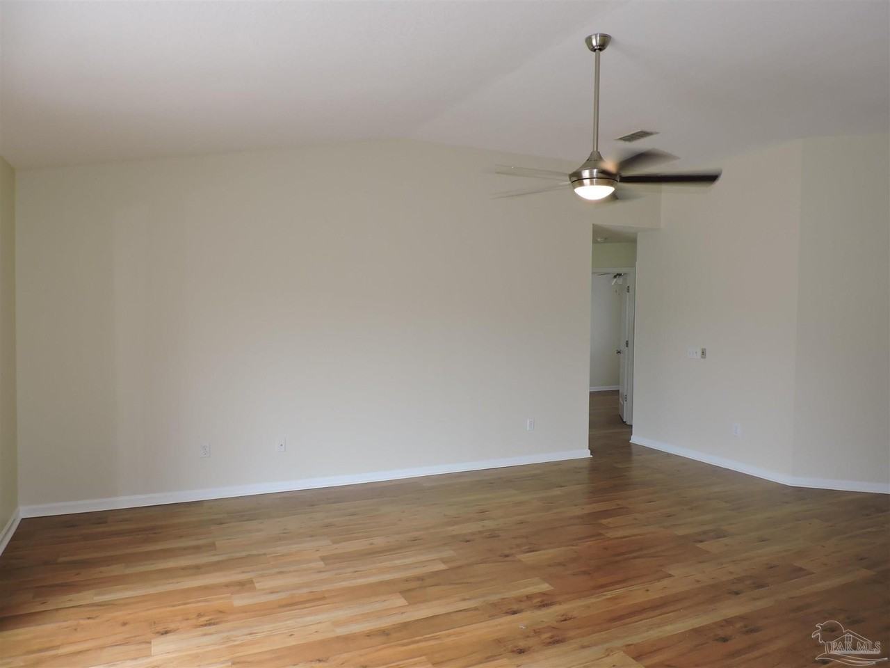 7070 Marissa Point Ln - Photo 4 of 21