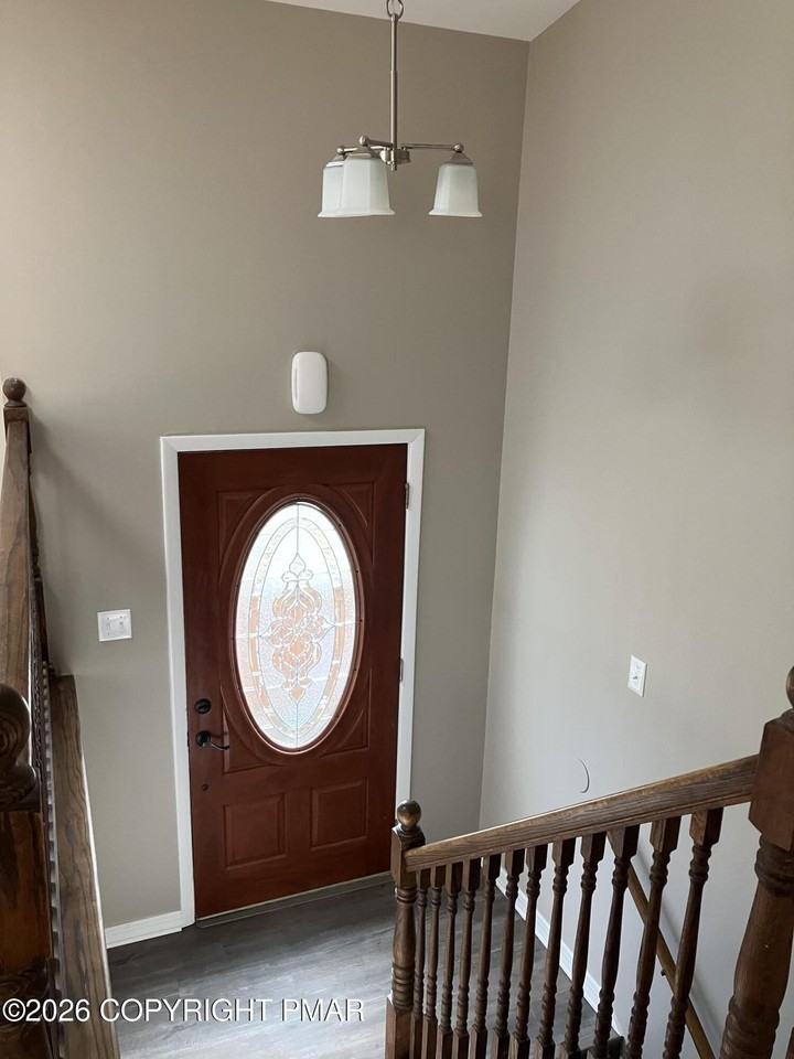 111 Sassafras Rd - Photo 3 of 16