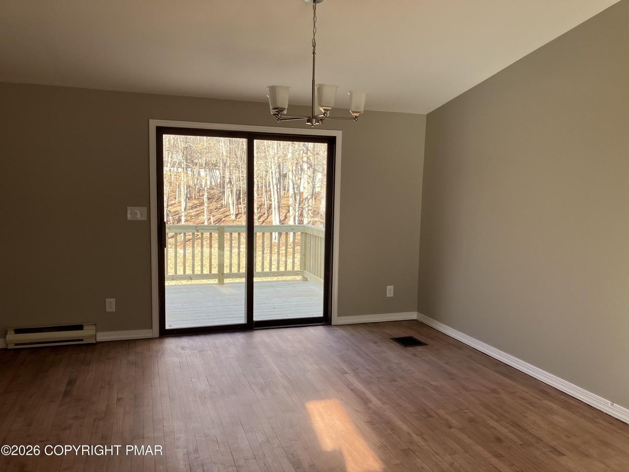 111 Sassafras Rd - Photo 5 of 16