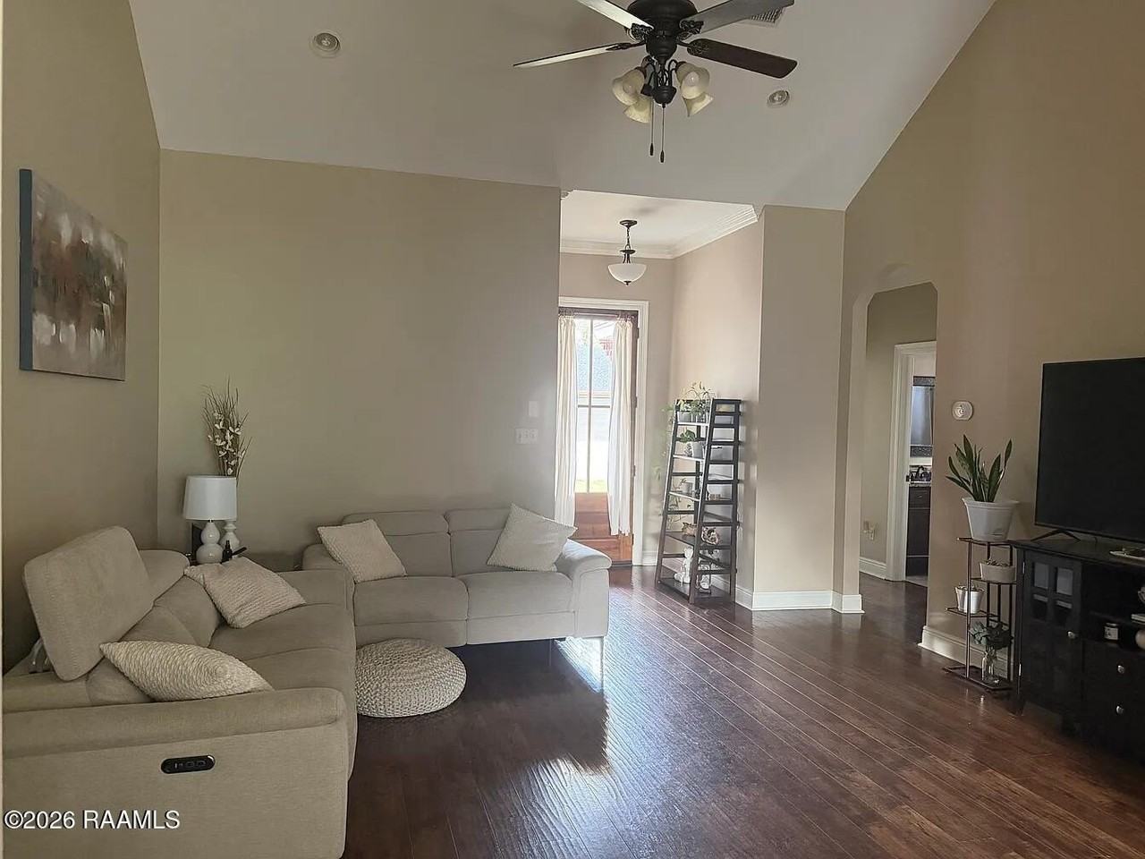 211 Milton Estates Ln - Photo 3 of 11