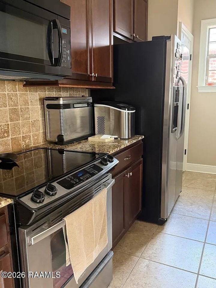 211 Milton Estates Ln - Photo 4 of 11