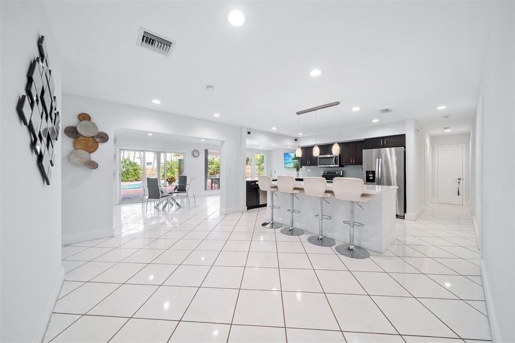 5317 Harrison St - Photo 3 of 17