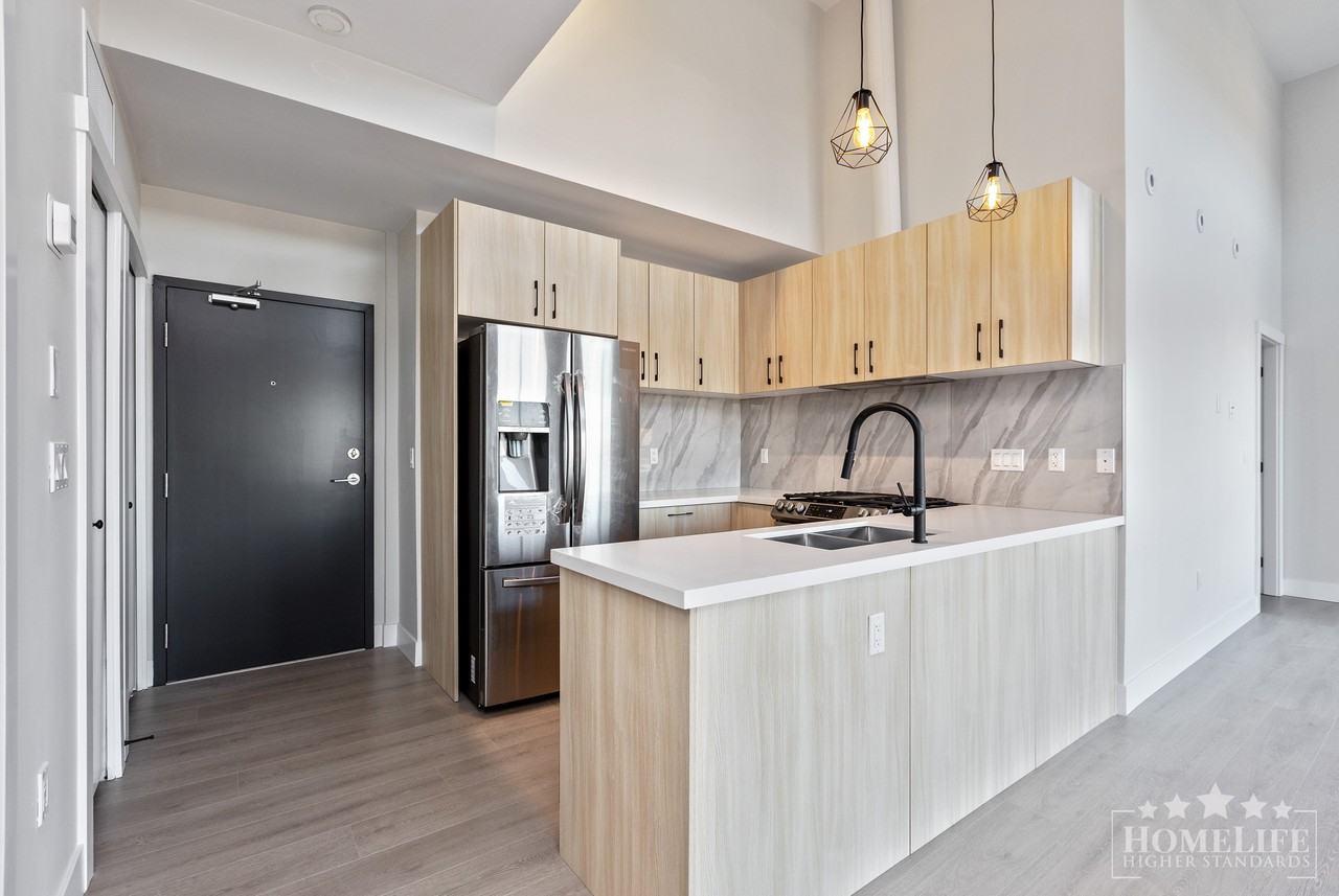 14858 60 Ave #212 - Photo 2 of 11