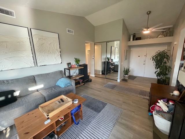 160 Calle Querido #1 - Photo 7 of 21