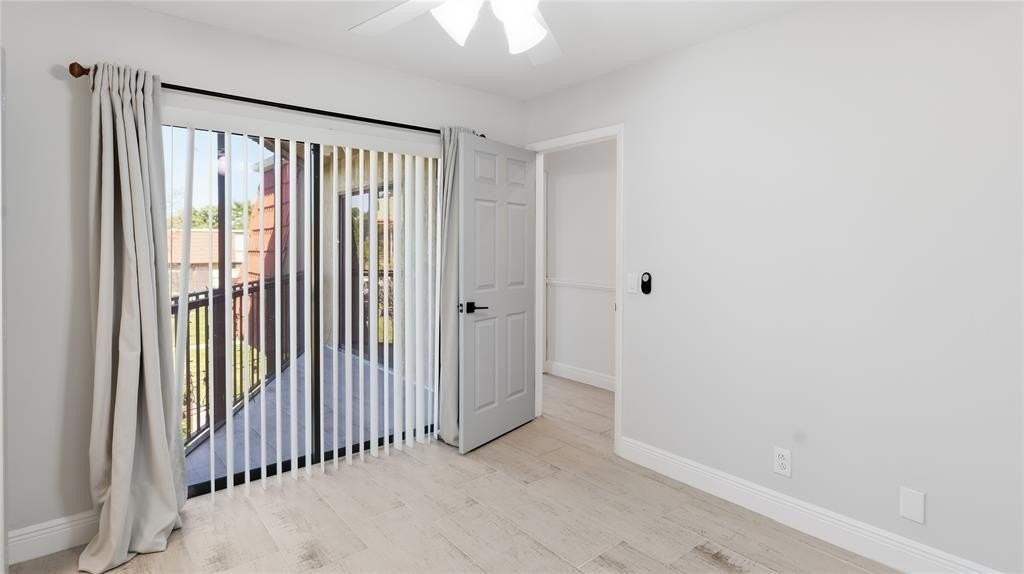 23048 Oxford Pl - Photo 7 of 17