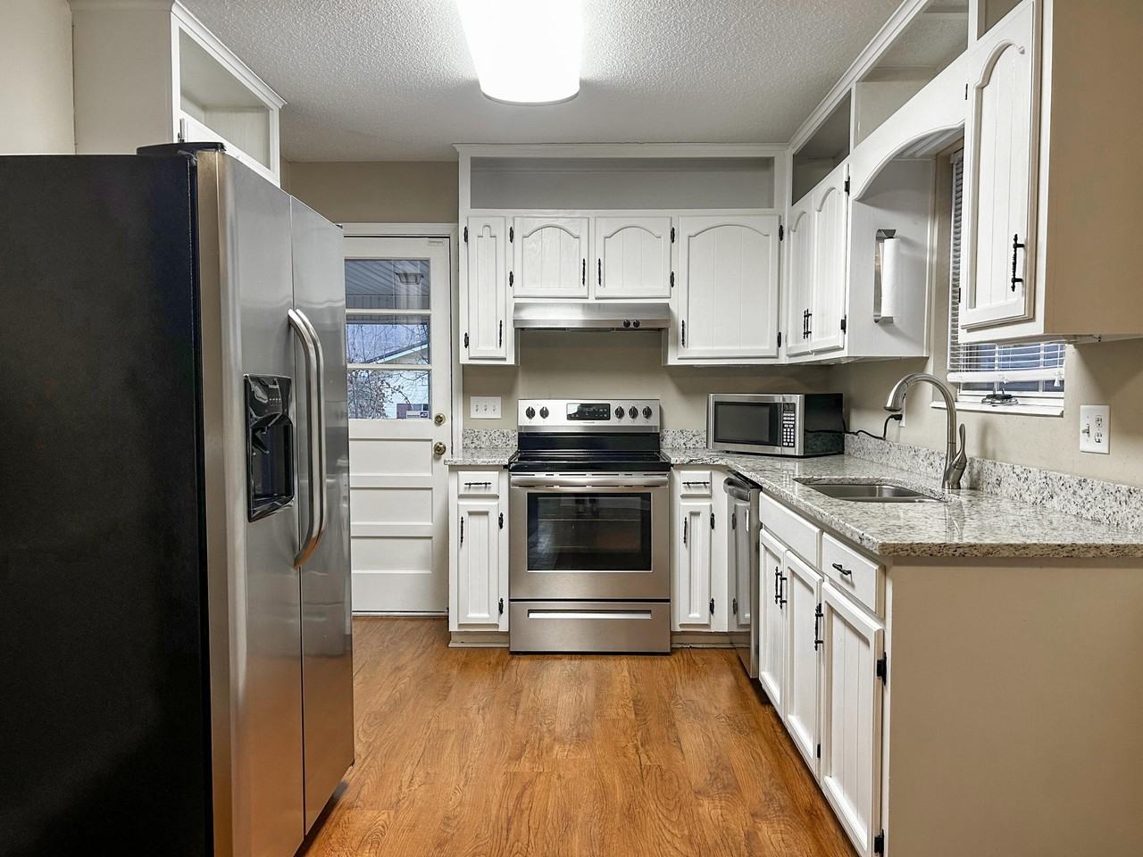 675 Northview Dr Nw - Photo 4 of 16