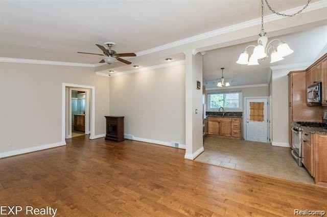 26616 Rouge River Dr - Photo 4 of 13