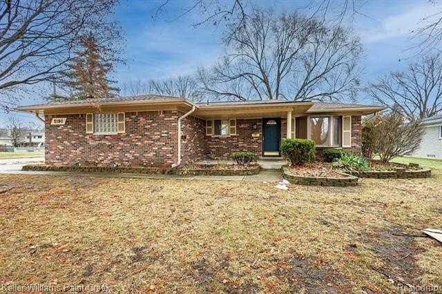 5190 Babbit Dr - Photo 4 of 39