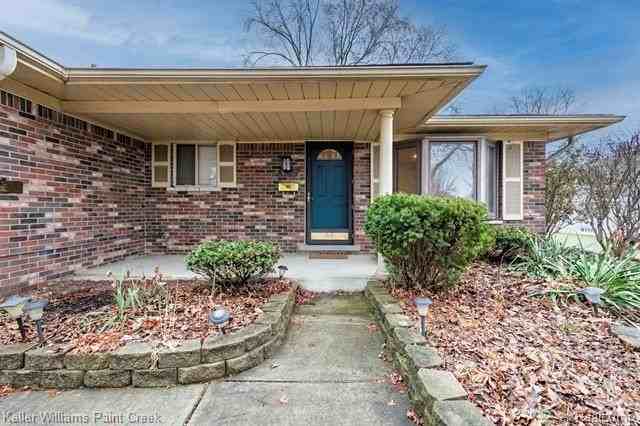 5190 Babbit Dr - Photo 5 of 39