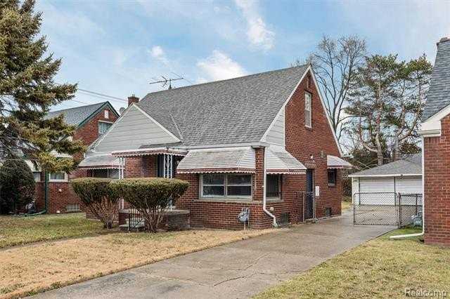 20254 Mackay St - Photo 2 of 19