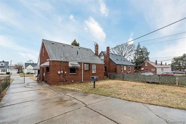 20254 Mackay St - Photo 4 of 19