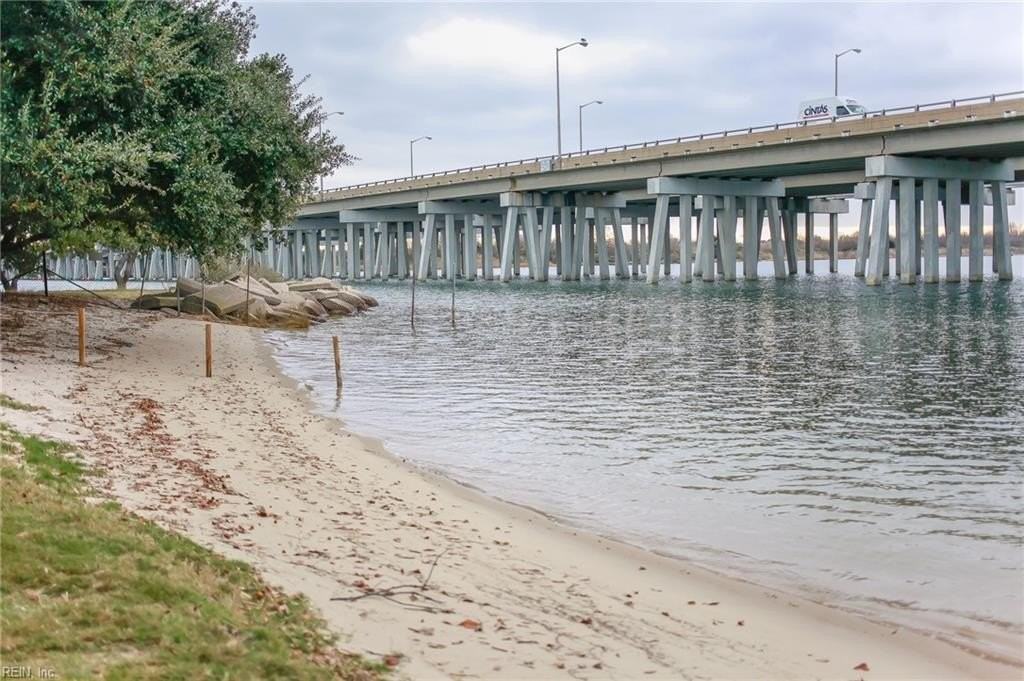 835 Little Bay Ave #D - Photo 6 of 43