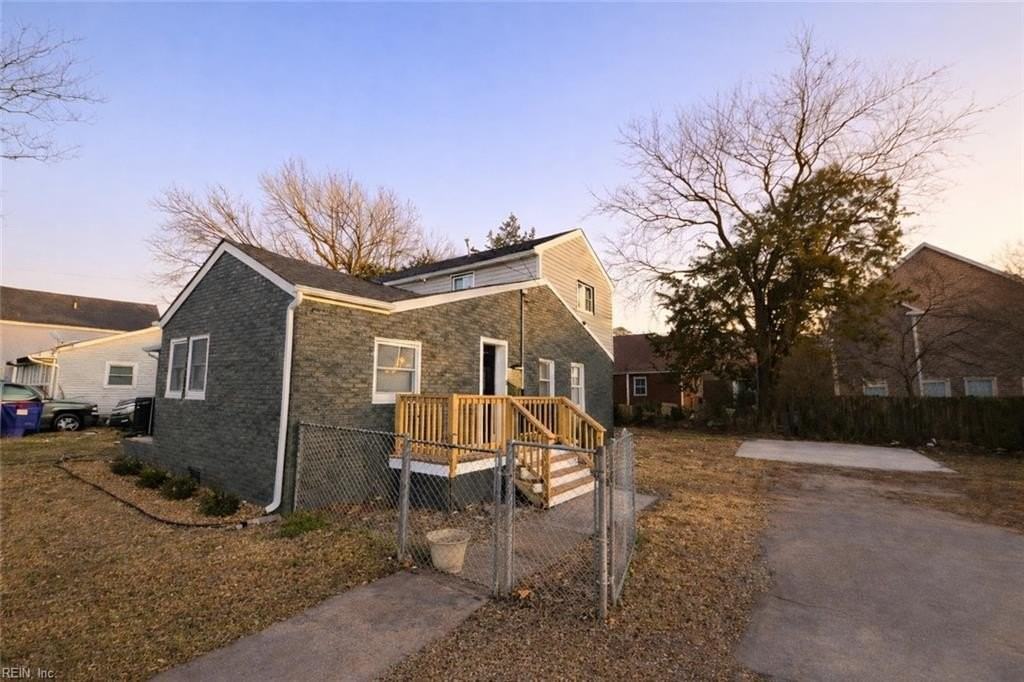 2611 E Princess Anne Rd - Photo 4 of 23