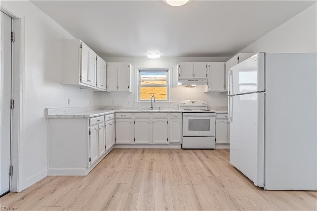 9629 Elnora St #1 - Photo 6 of 17