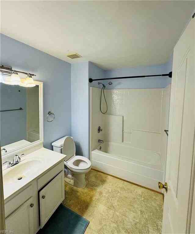 3904 Van Ness Dr - Photo 2 of 11