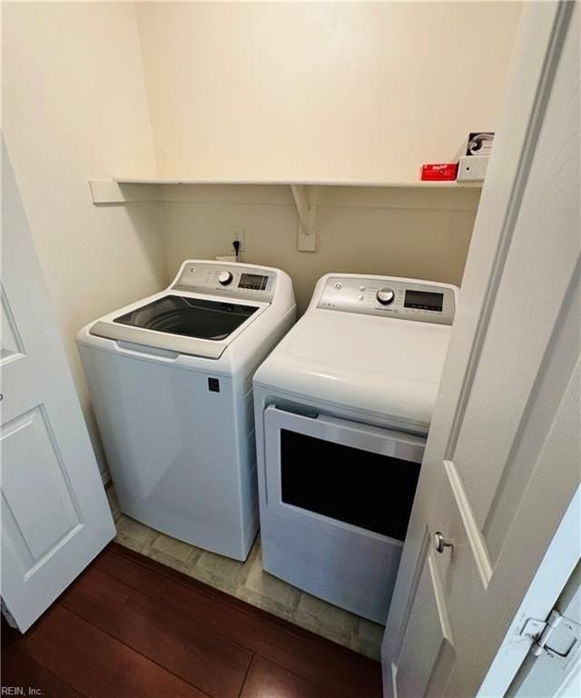 3904 Van Ness Dr - Photo 4 of 11