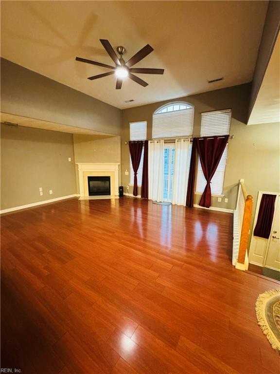 3904 Van Ness Dr - Photo 6 of 11