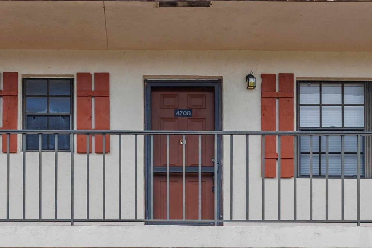 4708 Oak Terrace Dr - Photo 3 of 27