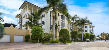 featured image of 3940 N Flagler Dr #201