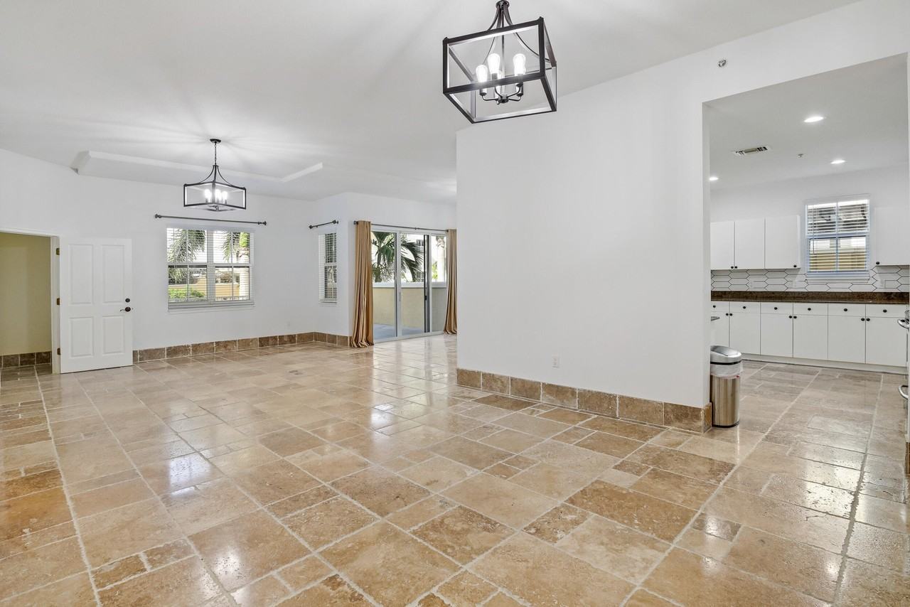 3940 N Flagler Dr #201 - Photo 5 of 50