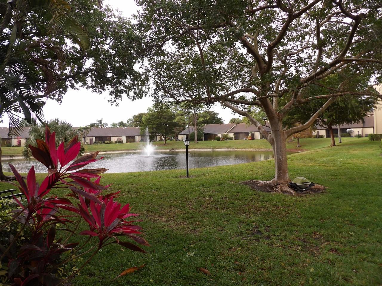 618 Sea Pine Way #E1 - Photo 6 of 36