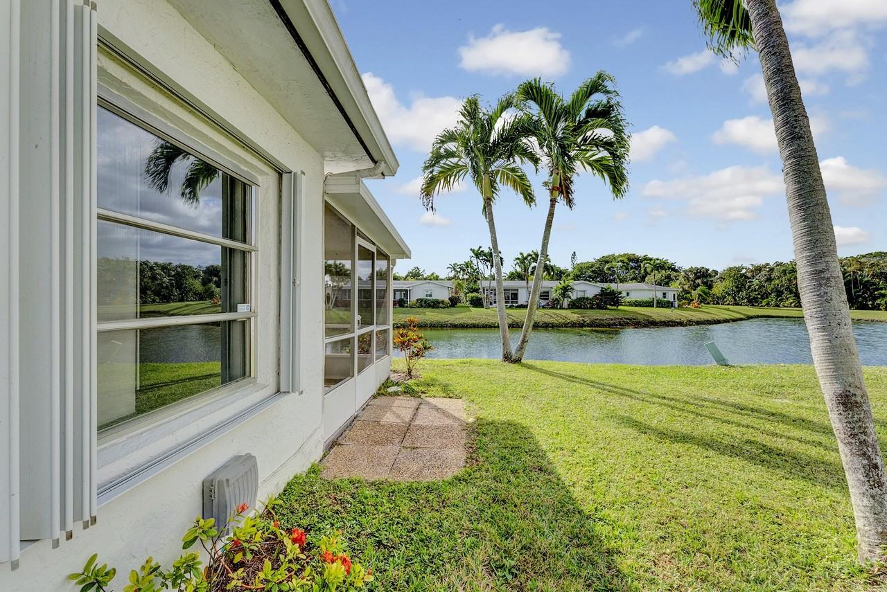 14263 El Clavel Way - Photo 4 of 39