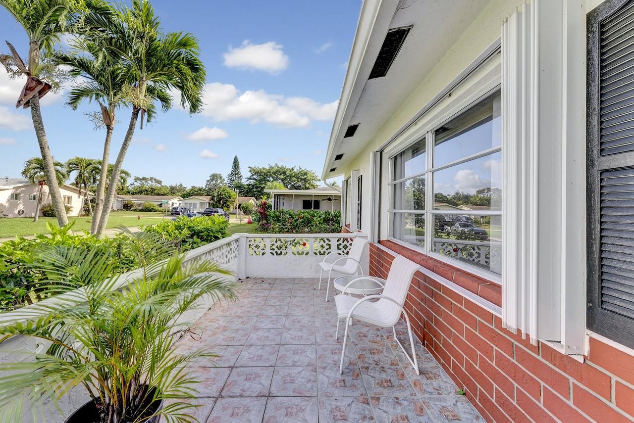 14263 El Clavel Way - Photo 6 of 39