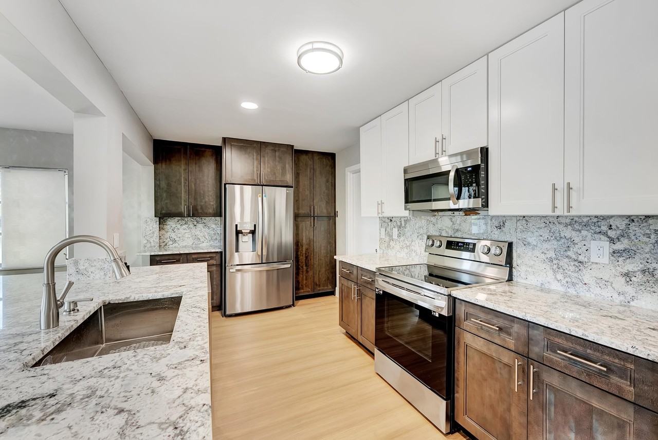 14263 El Clavel Way - Photo 7 of 39