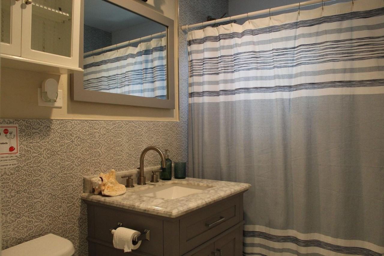 323 W Palm St - Photo 5 of 11