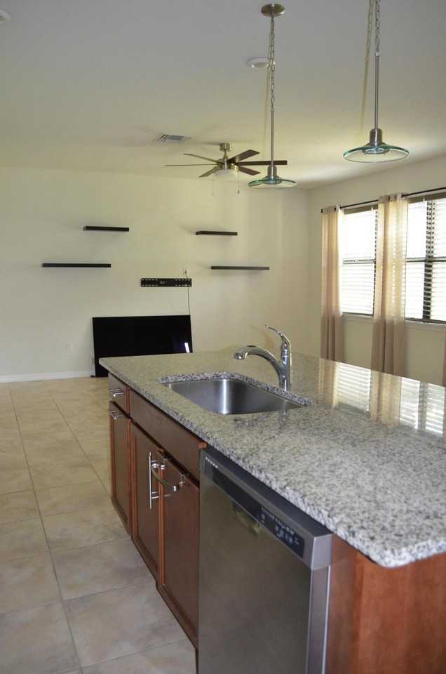 4534 San Fratello Cir - Photo 5 of 38